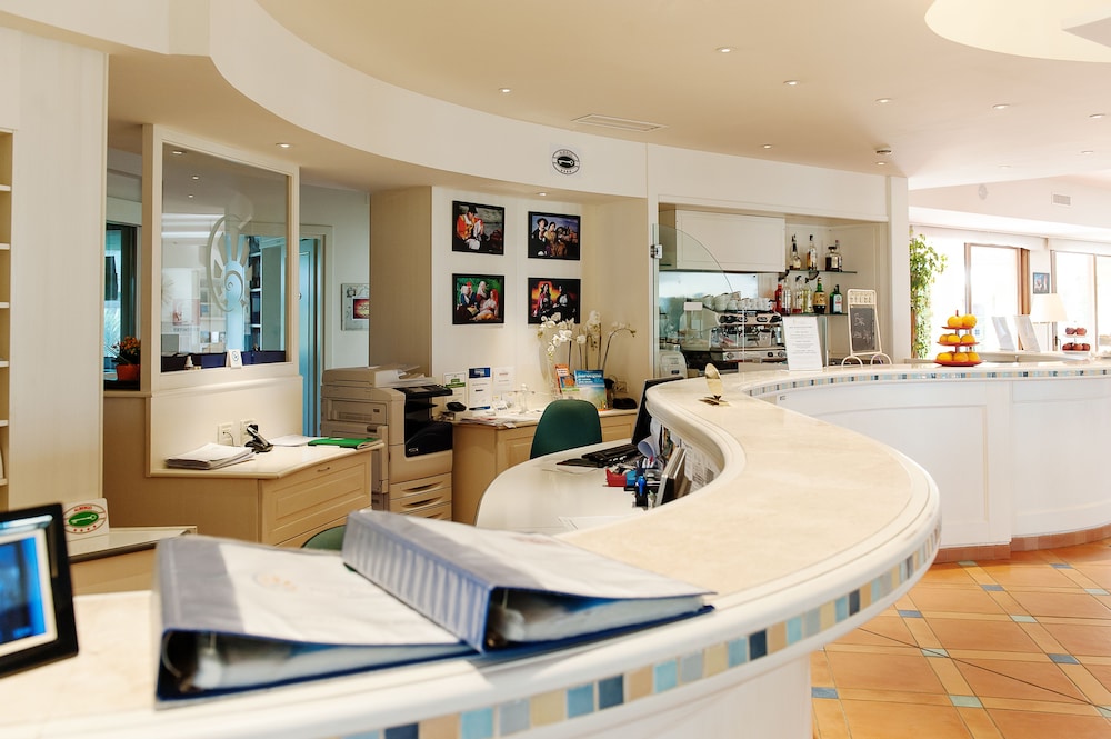 Hotel Santa Gilla 49/66