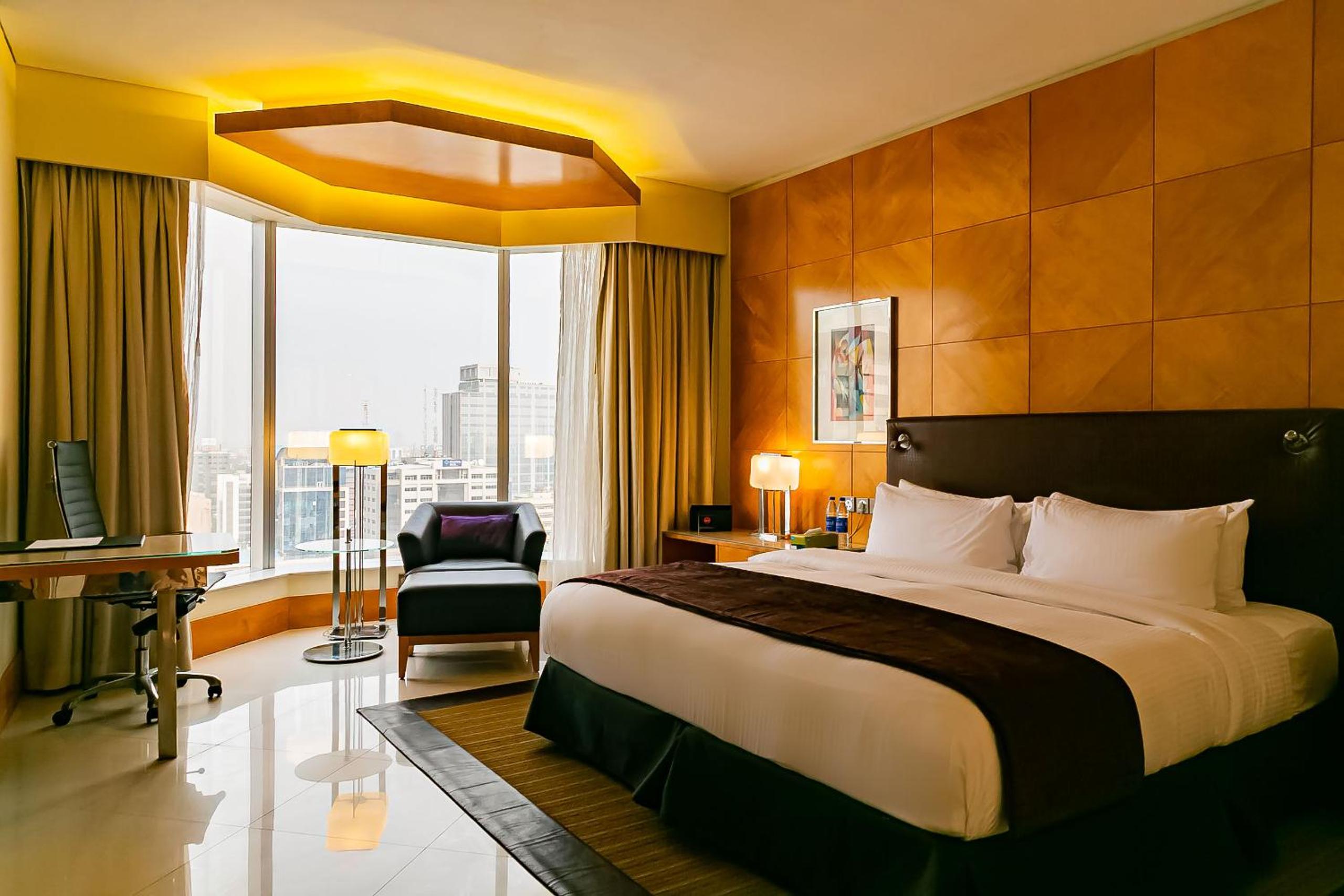 Ambassador, Suite
