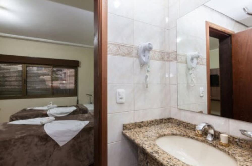 Hotel Letto Caxias 19/23