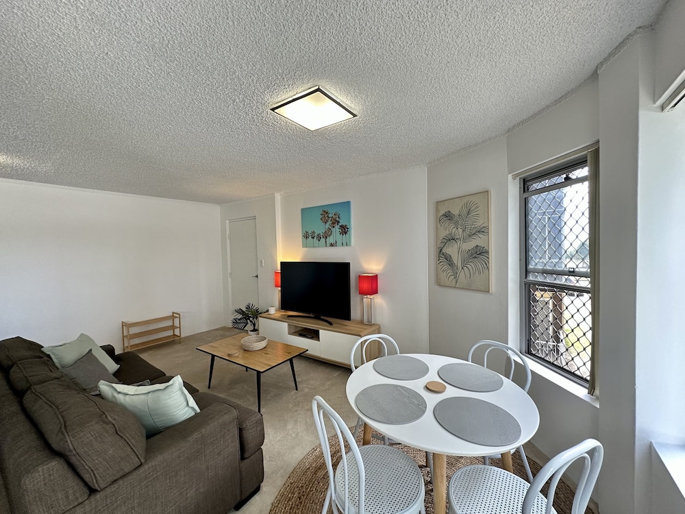 Meridian Tower Apartments 36/50