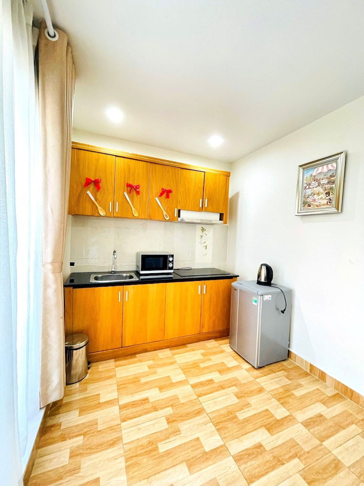 Airstar Hotel & Apartment 6/50