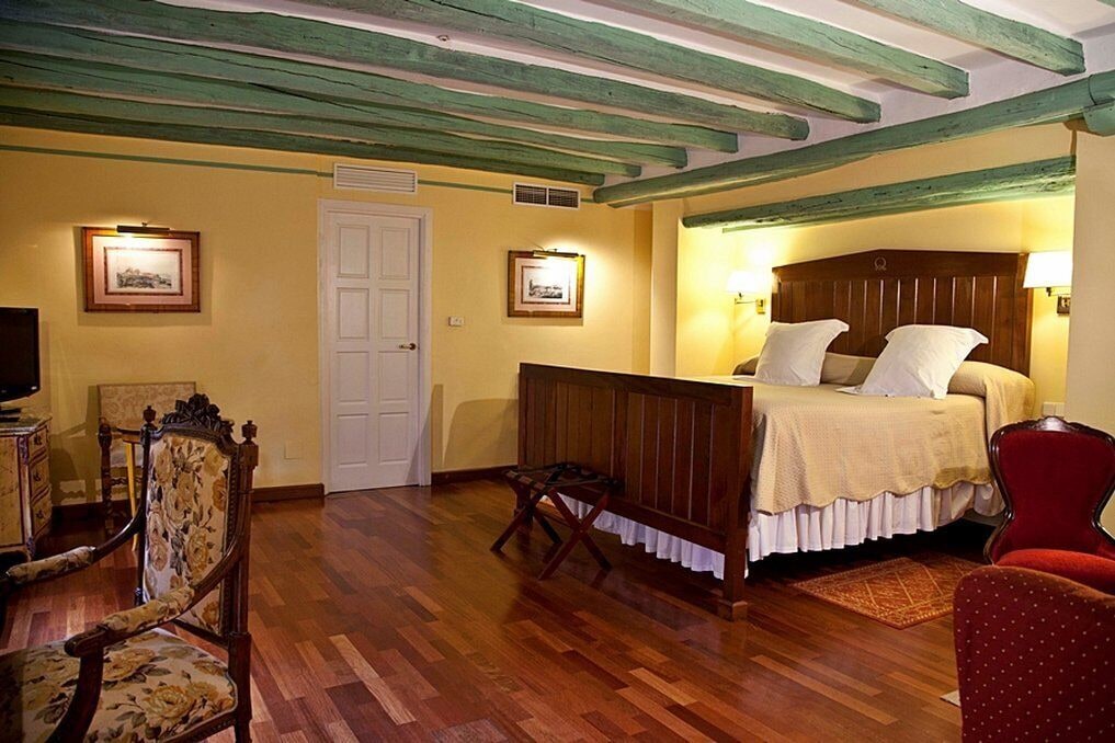 جناح جونيور، Las Casas De La Juderia Sevilla 7/10