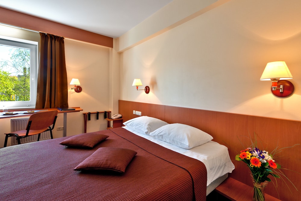 Art City Inn 27/71