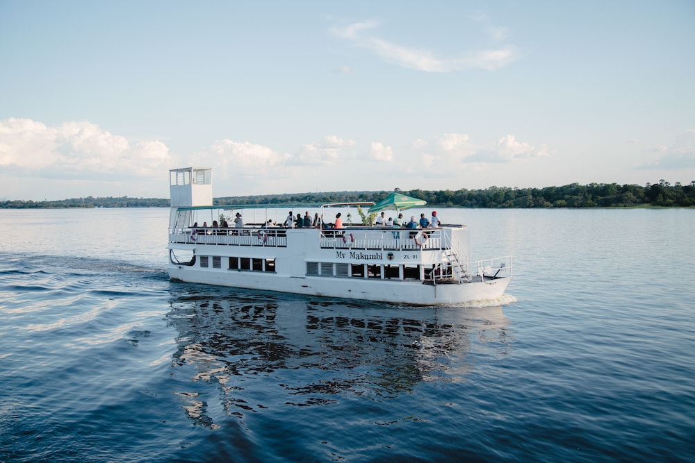Victoria Falls Waterfront 29/74