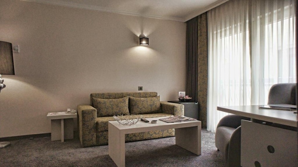 Koza Suite Hotel 49/70