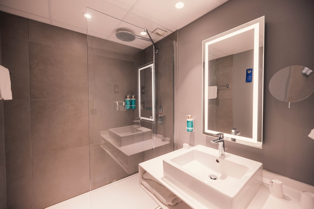 NOVOTEL LE HAVRE CENTRE GARE 66/67