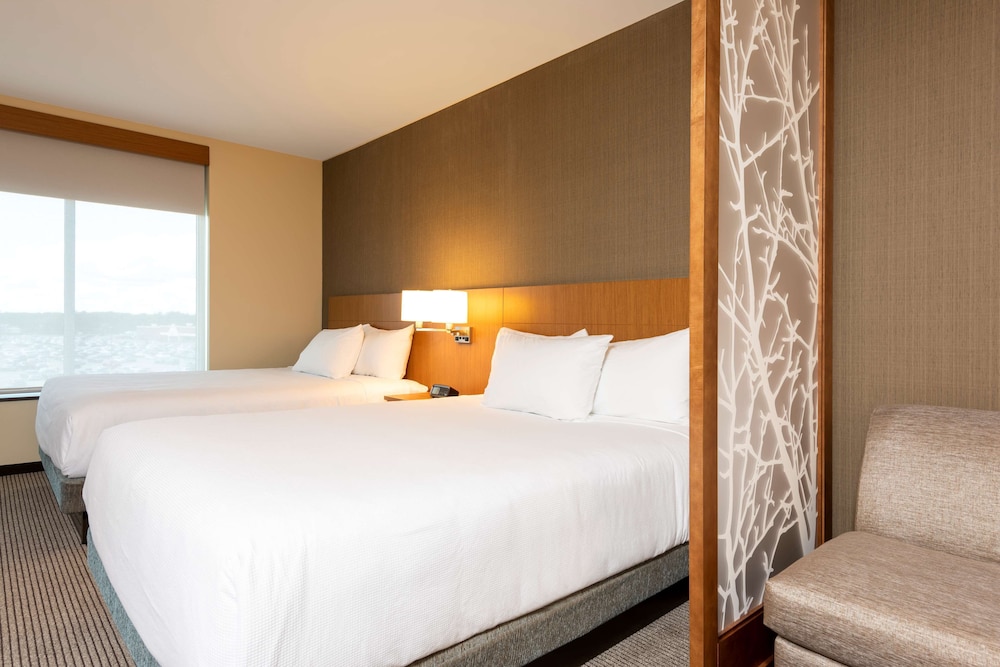 Hyatt Place Flint/Grand Blanc 12/47