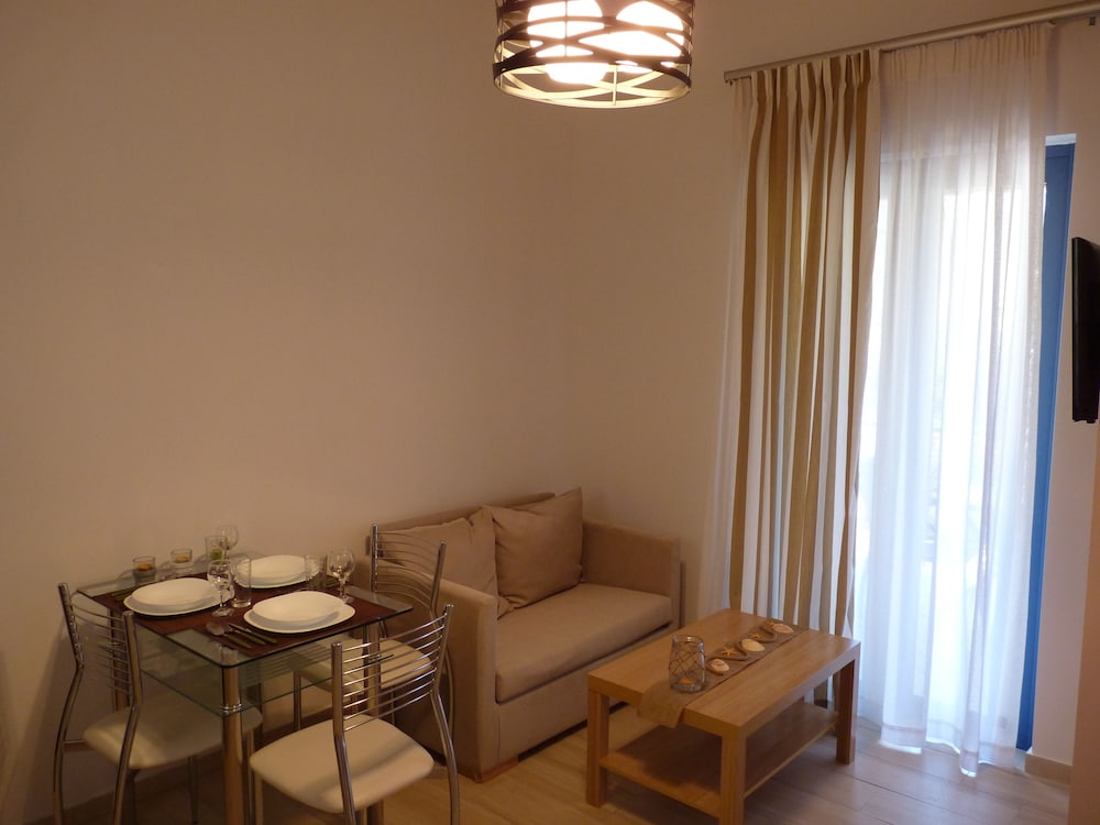 Ilianthos Apartments And Studios 21/50