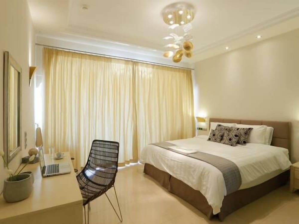 Pictures Suites 7/23