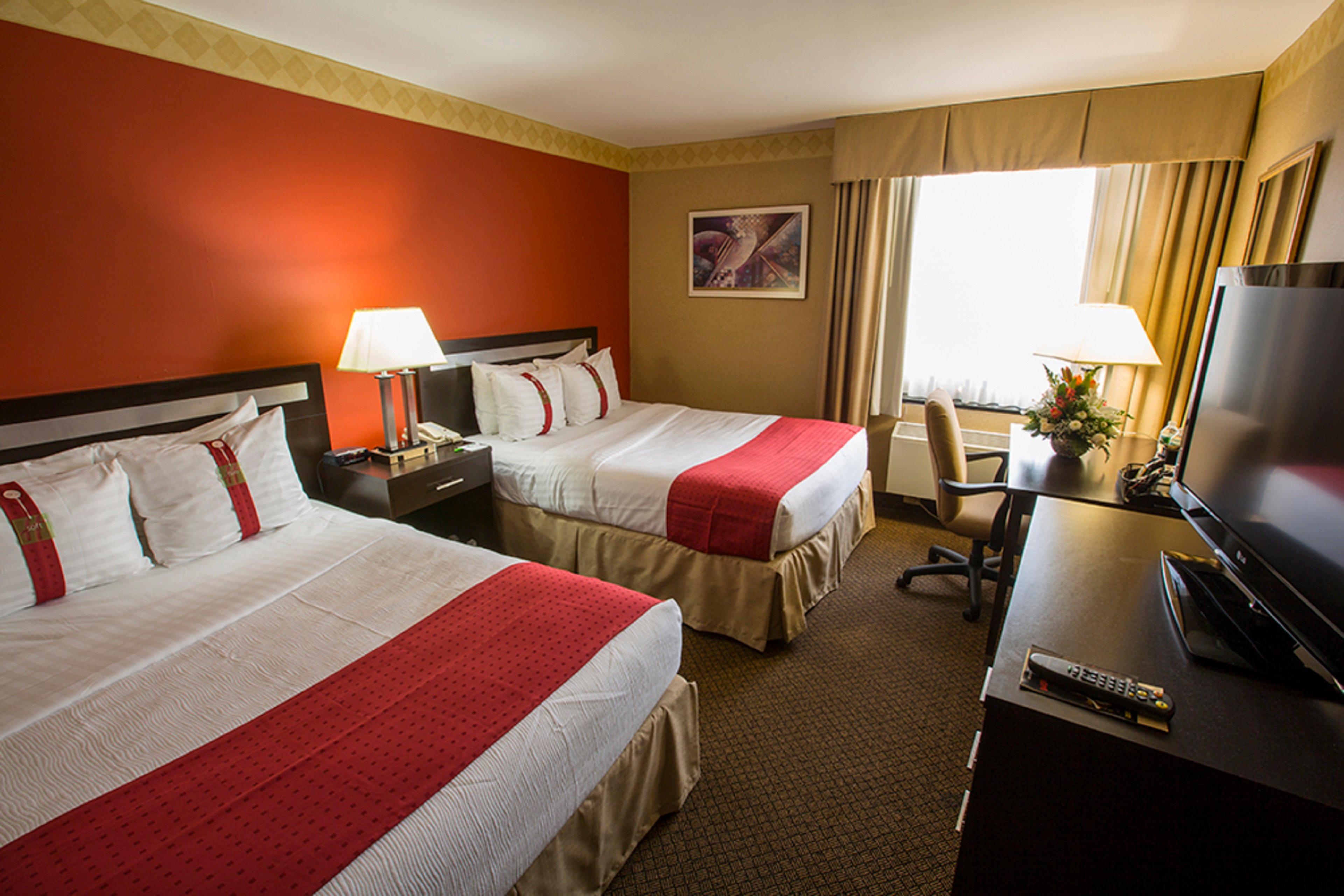 The LaGuardia Hotel 12/34