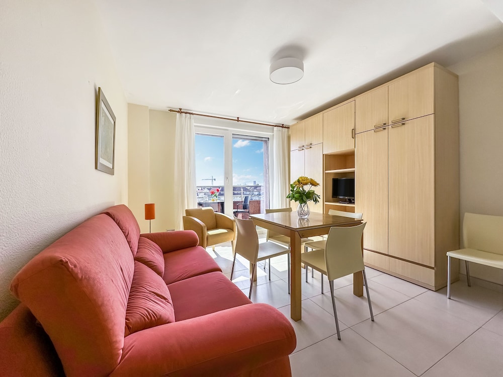 APARTAMENTOS LOS ARCES 42/65