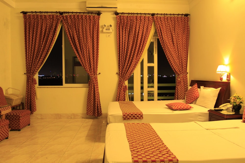 Dai Long Hotel 25/68