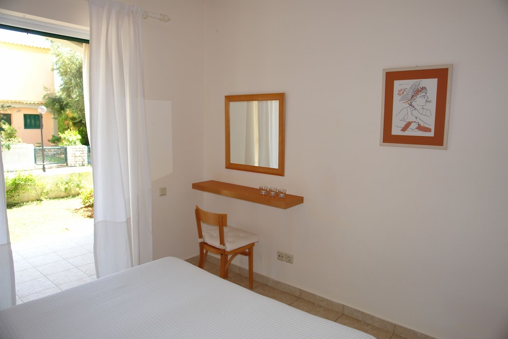 Barbati Bay Apartments 10/66