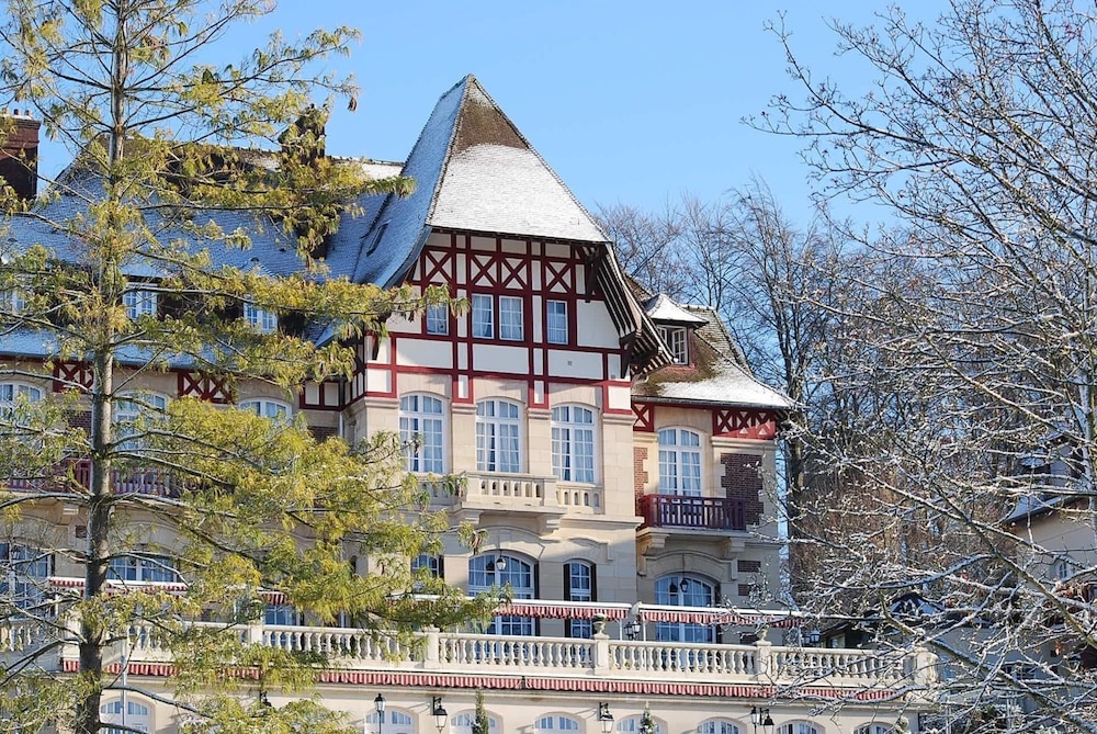Chateau de La Tour 3/72