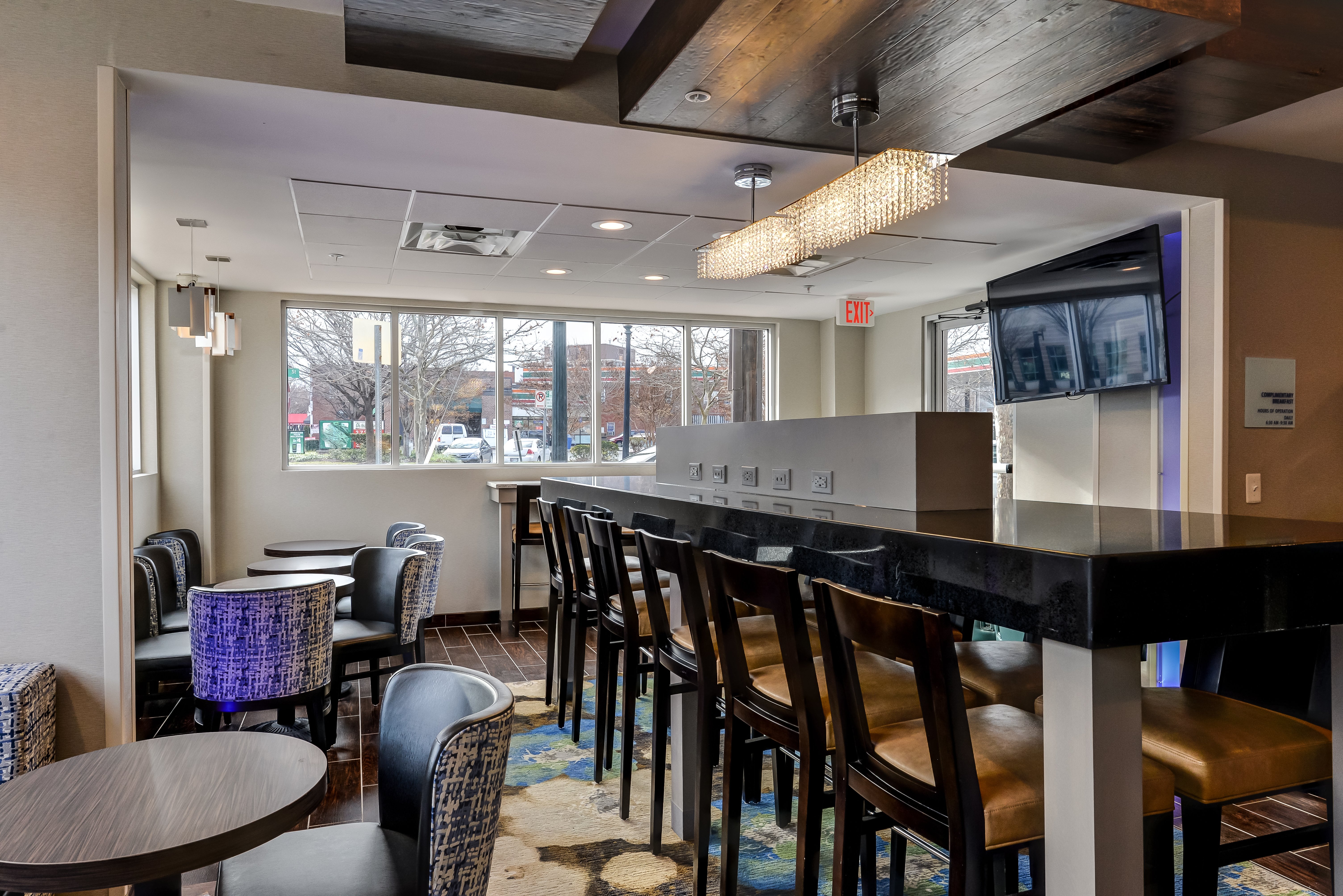 Holiday Inn Express Washington DC N-Silver Spring 17/23