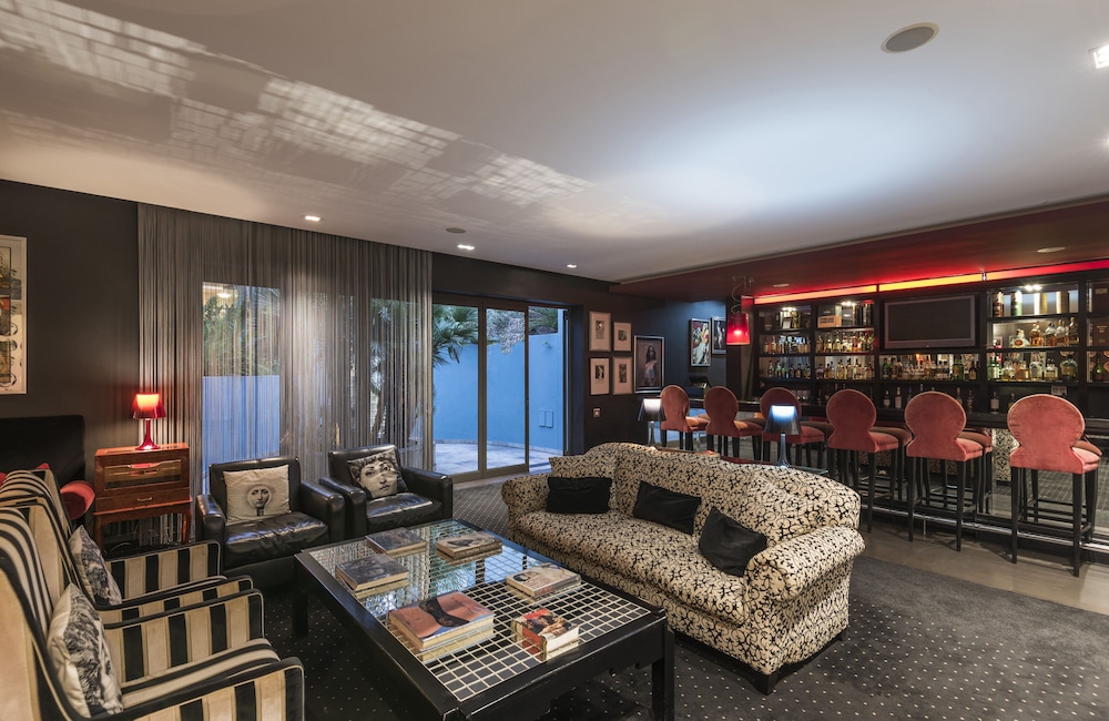 No. 5 Boutique Art Hotel 29/48
