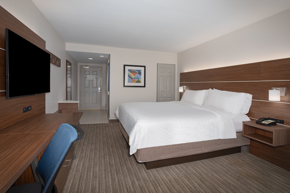 HOLIDAY INN EXPRESS YREKA - SHASTA AREA 21/52