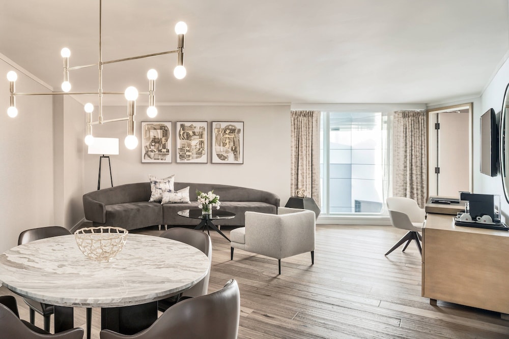 JW MARRIOTT PARQ VANCOUVER 37/52