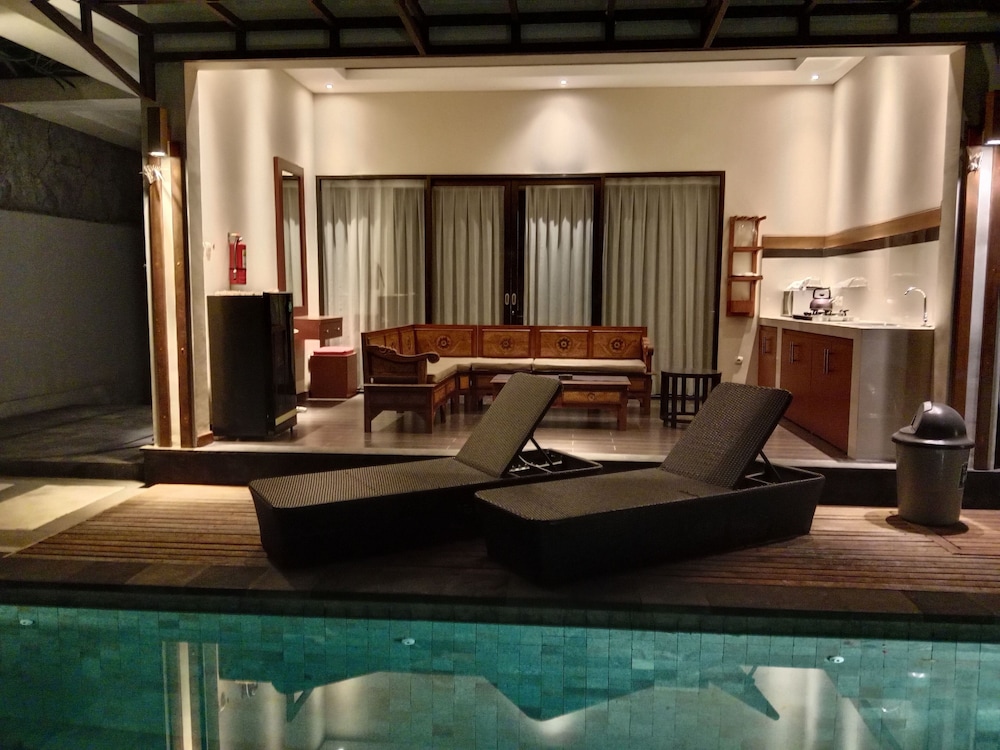 The Muaya Villa 26/50