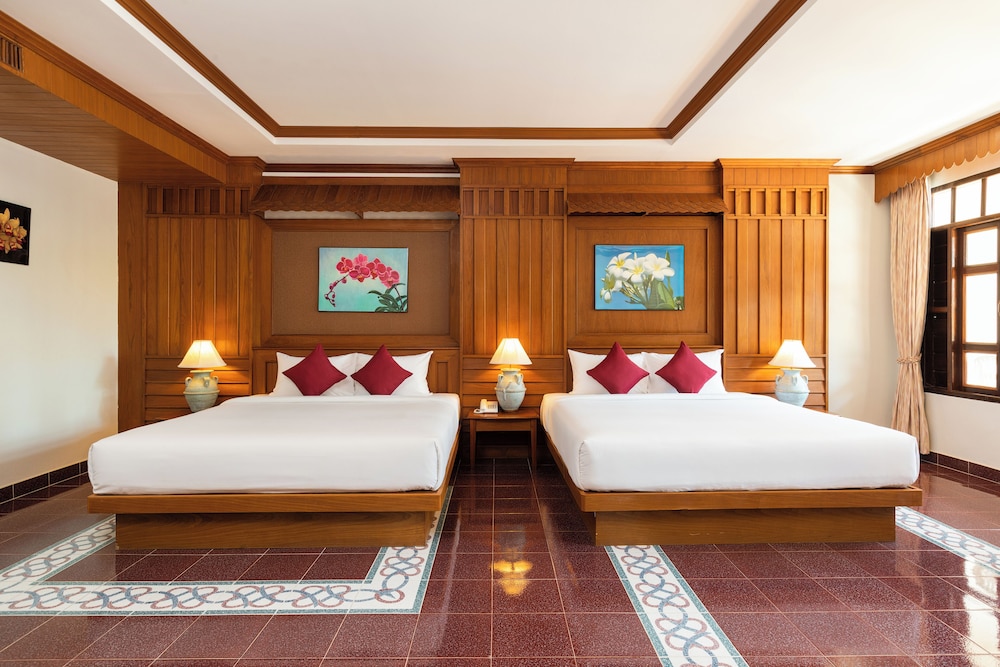 TONY RESORT 12/49