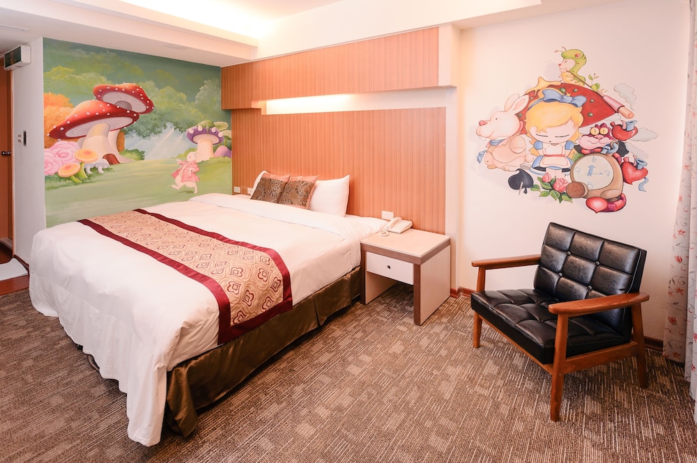 Waugh Den Hotel 34/61