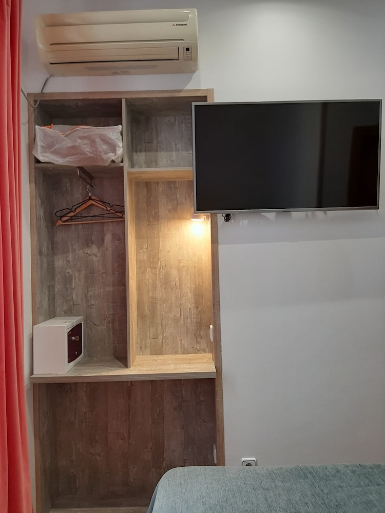Hostal Las Fuentes 4/66