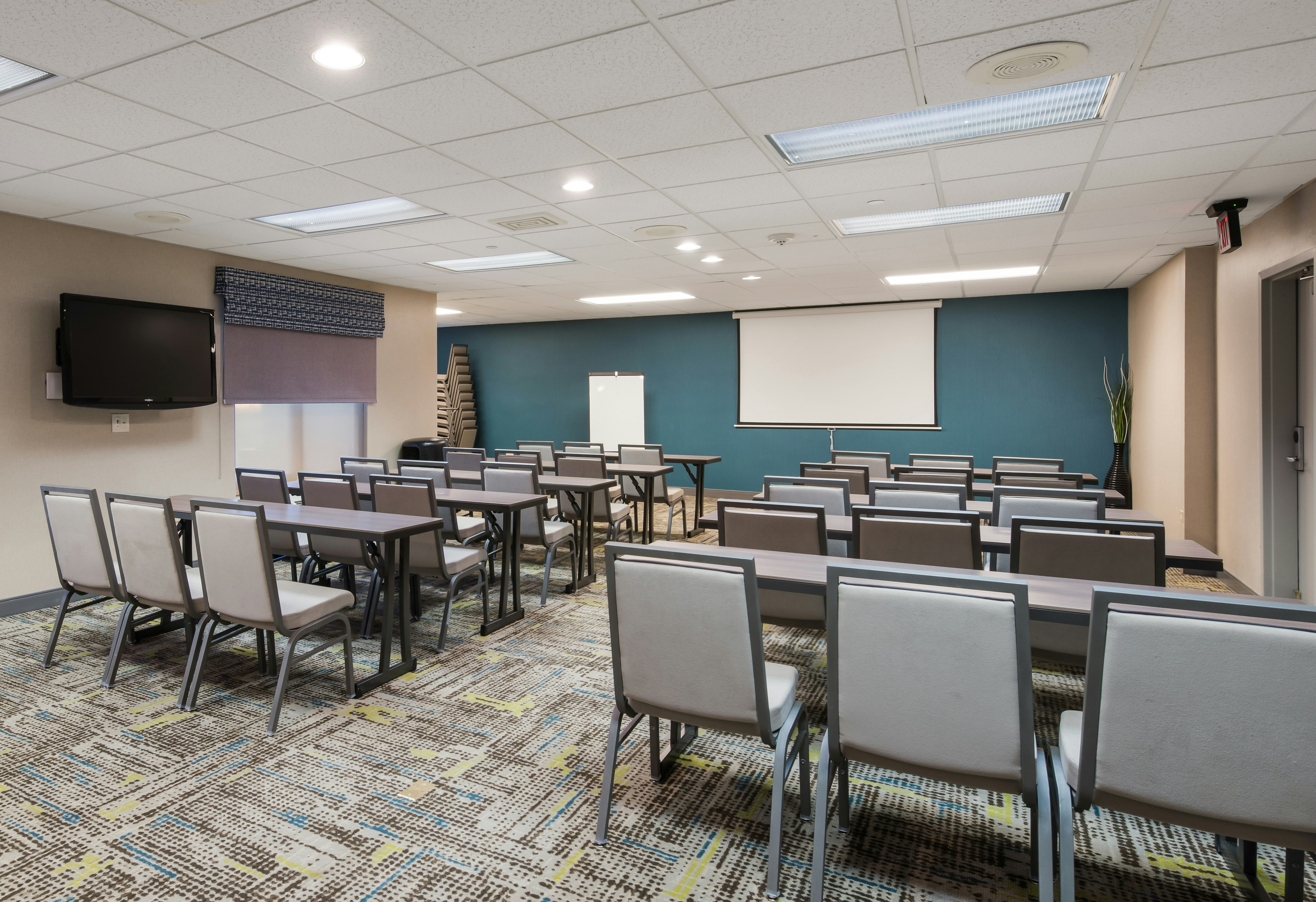 Hampton Inn Suites Chicagohoff 46/52
