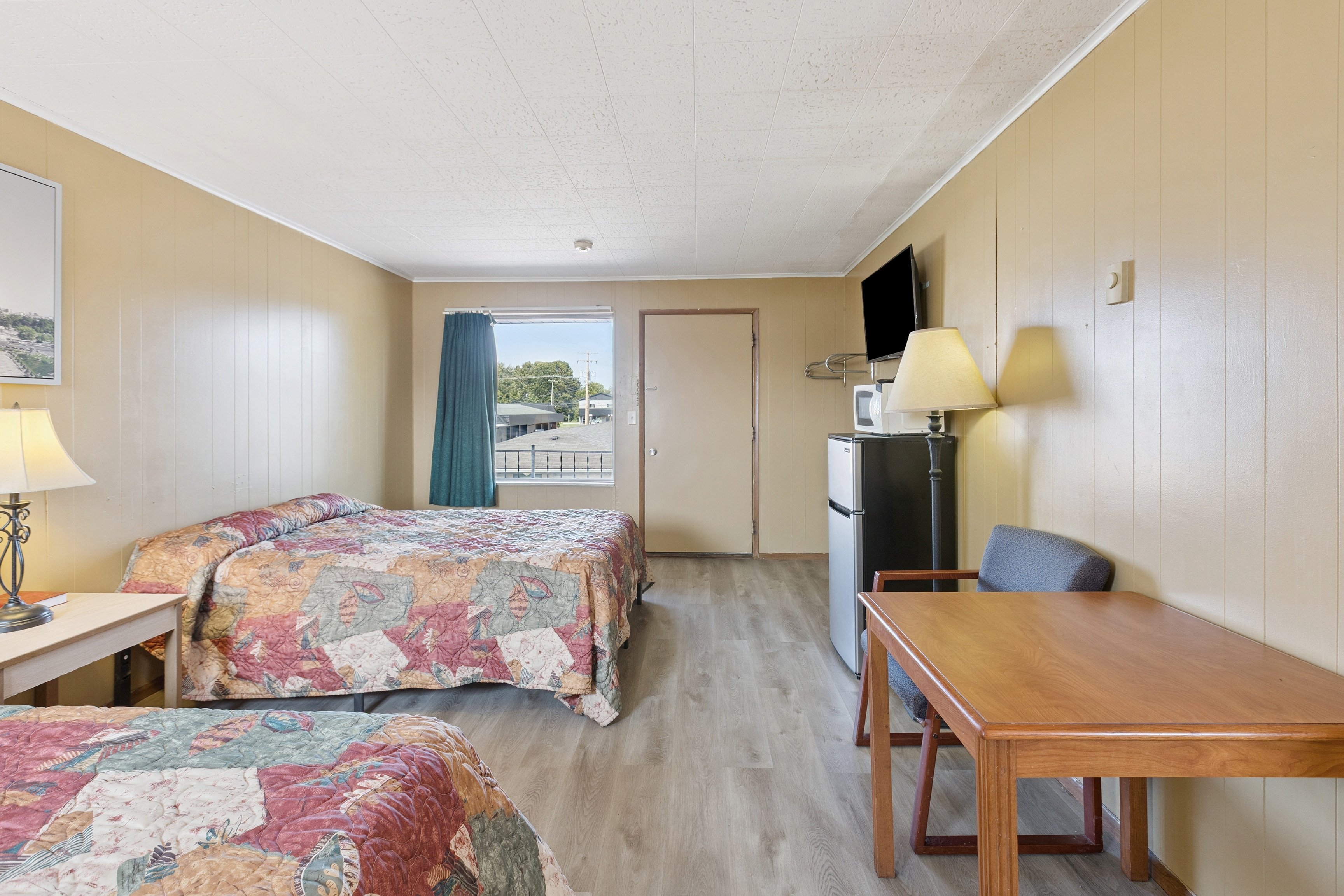 Currys Motel by OYO Saginaw MI 20/39