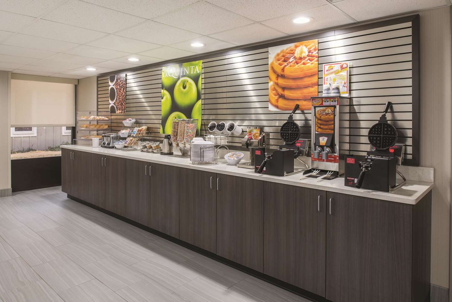 La Quinta Inn And Suites By Wyndham Festus - St. Louis South 8/42
