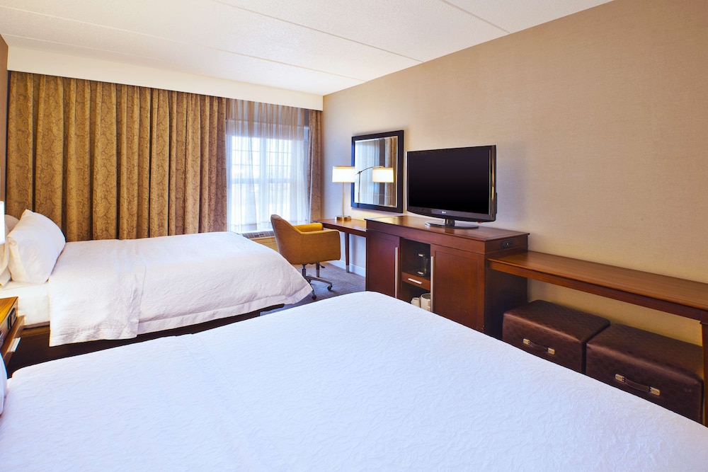 Hampton Inn Suites Providencew 13/42
