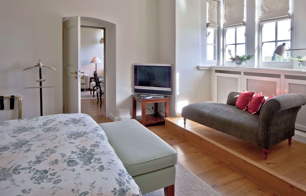 Schlosshotel Munchhausen 26/50
