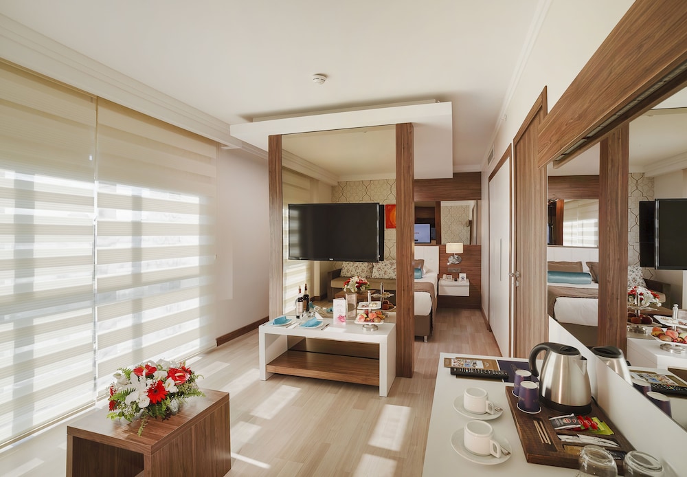 Luna Blanca Resort & Spa 33/50