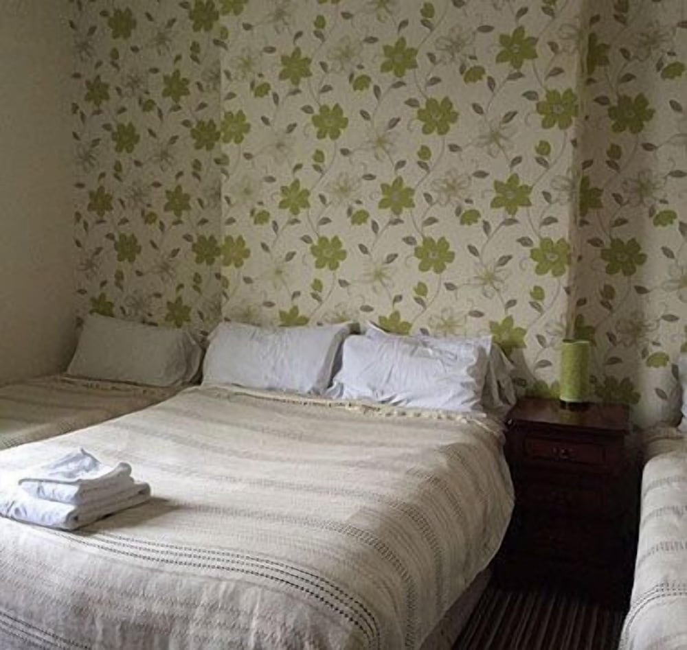 Ambrose Hotel 16/50