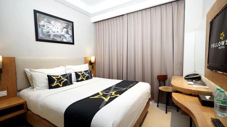 Star, Sleep, Queen Bed, Smoking