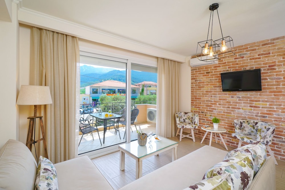 Luxury Villa Fotini 24/48