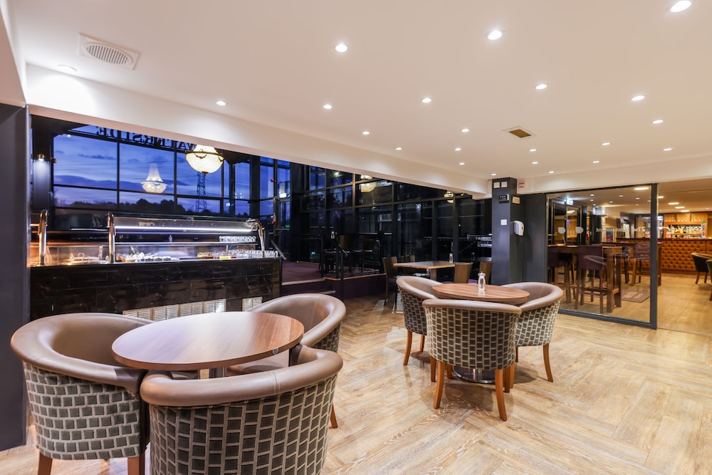Waterside Hotel And Leisure Club 47/59