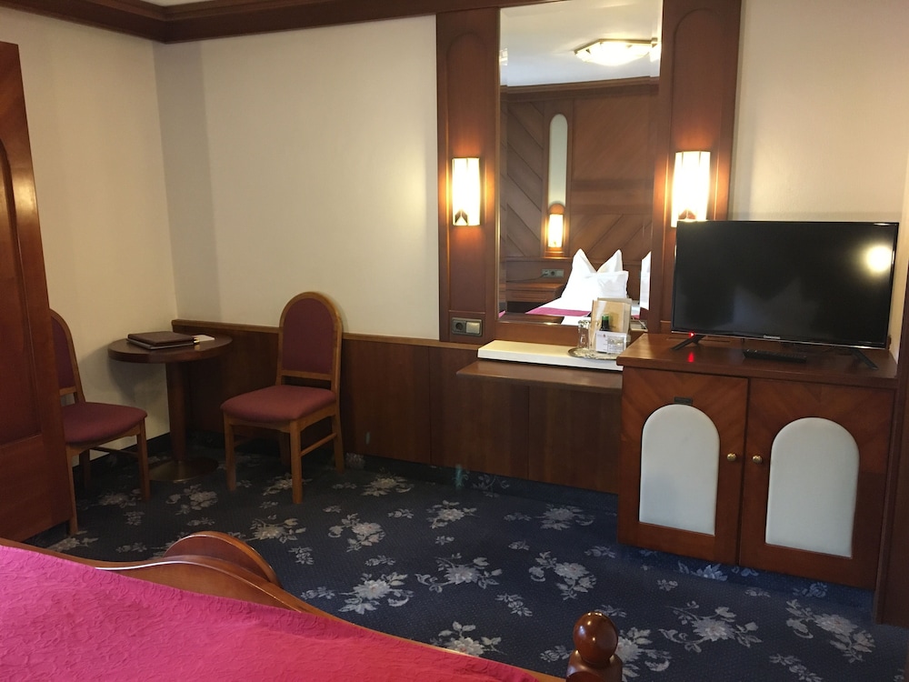 Tyrolis Hotel 26/69