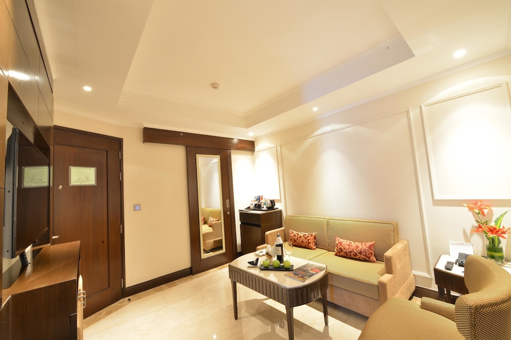 Ramada Plaza by Wyndham Chennai 38/55