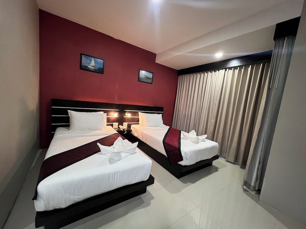 The Habour Front Hotel Surat Thani 11/46