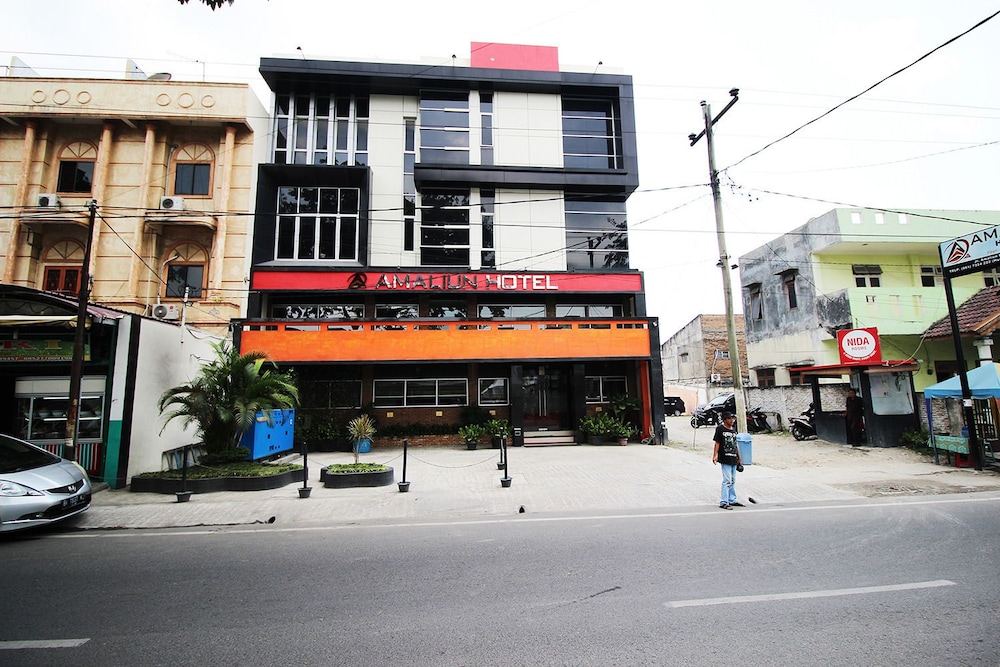 Amaliun Hotel 5/64