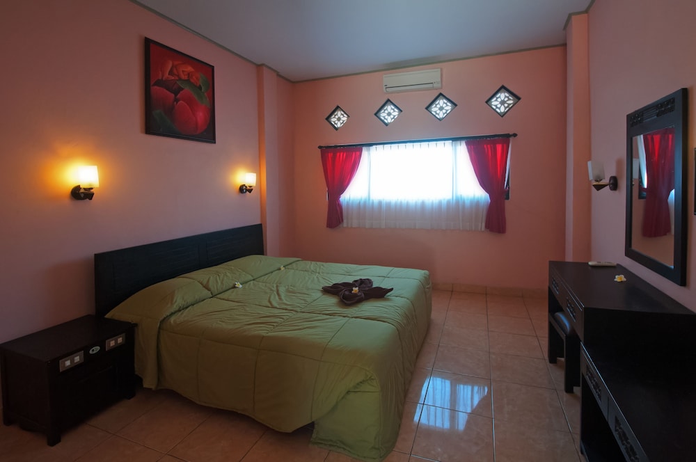 Pesona Beach Inn 26/45