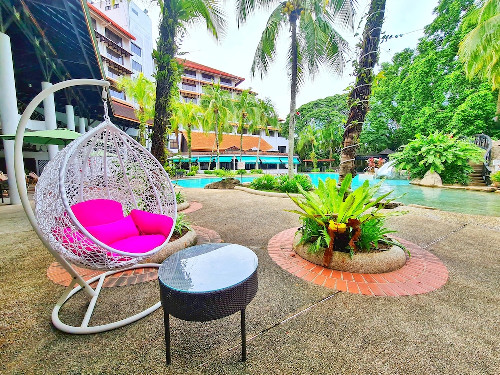 SABAH HOTEL SANDAKAN 57/69