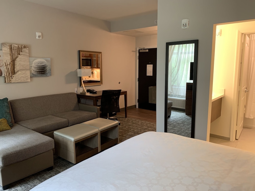 Staybridge Suites Naples Marco Island 27/75