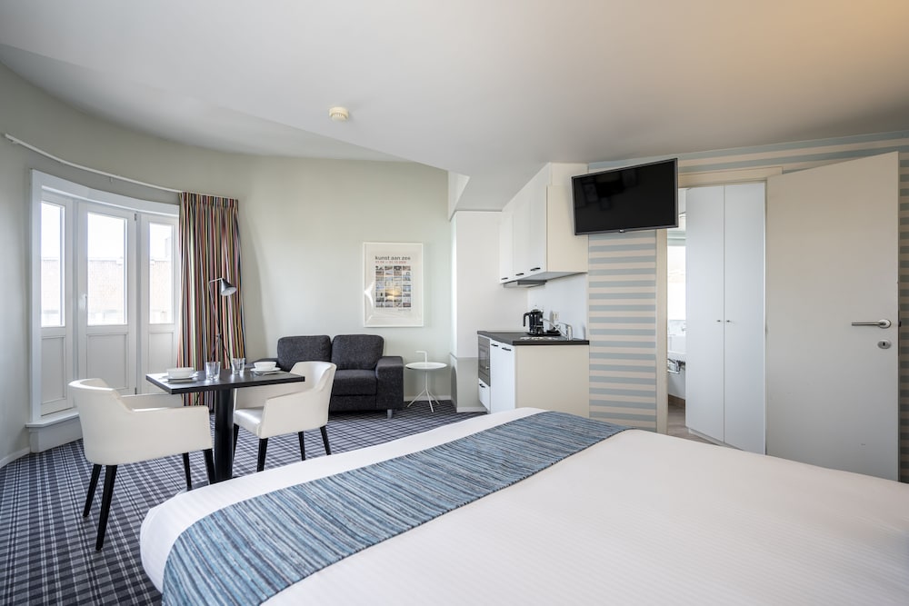 Leopold Hotel Ostend 13/72