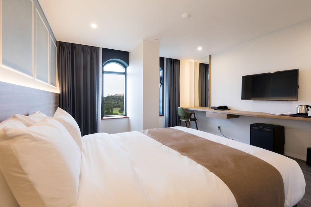 SUPERIOR, DOUBLE BED