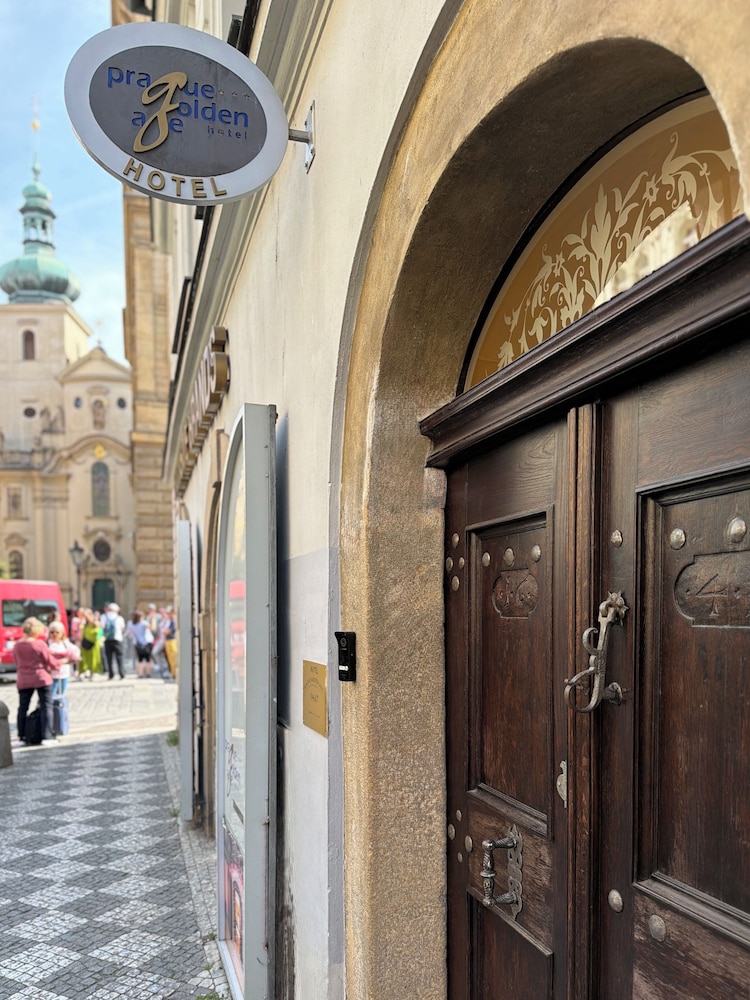 Prague Golden Age 11/74