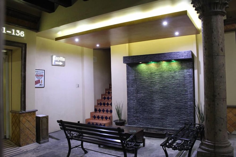 Hotel Hacienda Del Sol 31/43