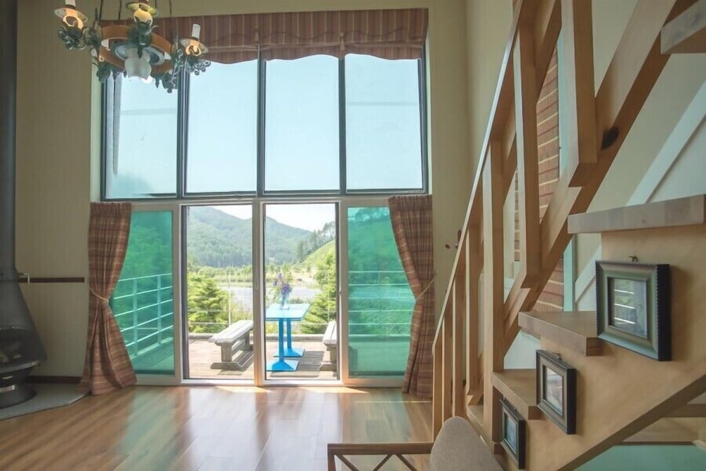 Peongcang Sunny Junny Pension 38/50