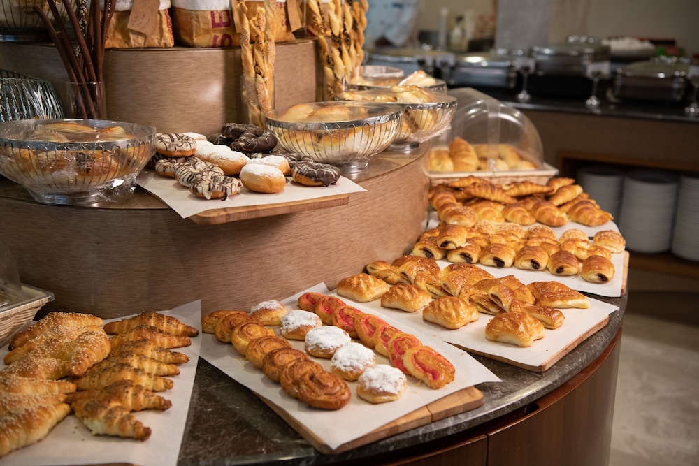 فندق راديسون بلو - بريدة(Radisson Blu Hotel Buraidah) 32/75