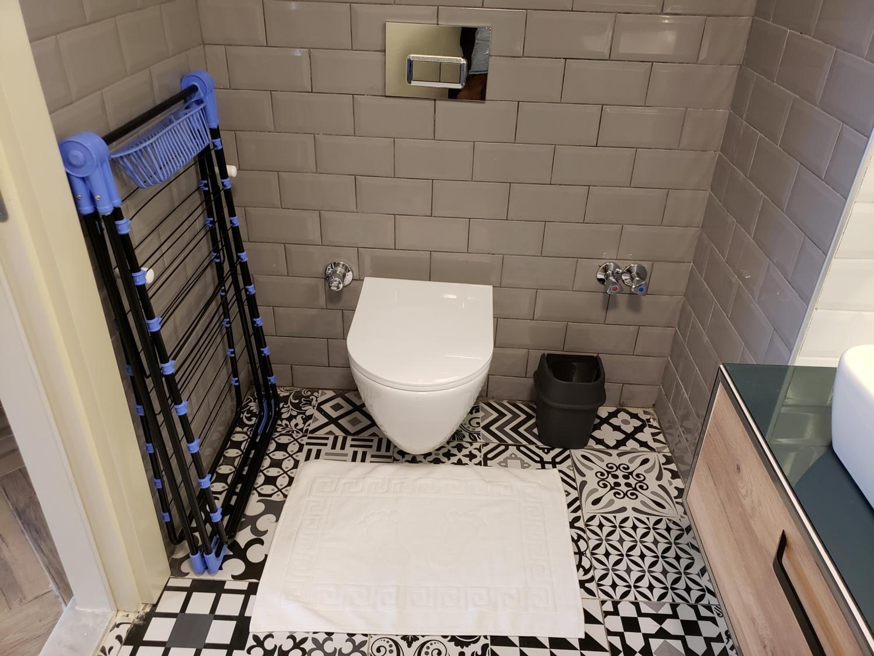 Meyde Boutique & Suites 46/50